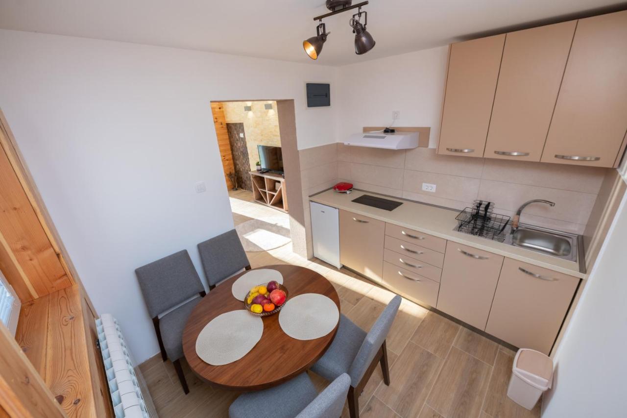 קולאסין Apartmani Nada מראה חיצוני תמונה