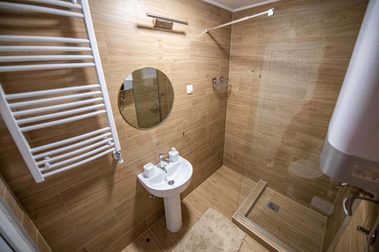 קולאסין Apartmani Nada מראה חיצוני תמונה